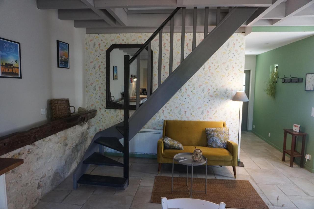 Le Gite De Moquesouris Nazelles-Negron Exterior foto
