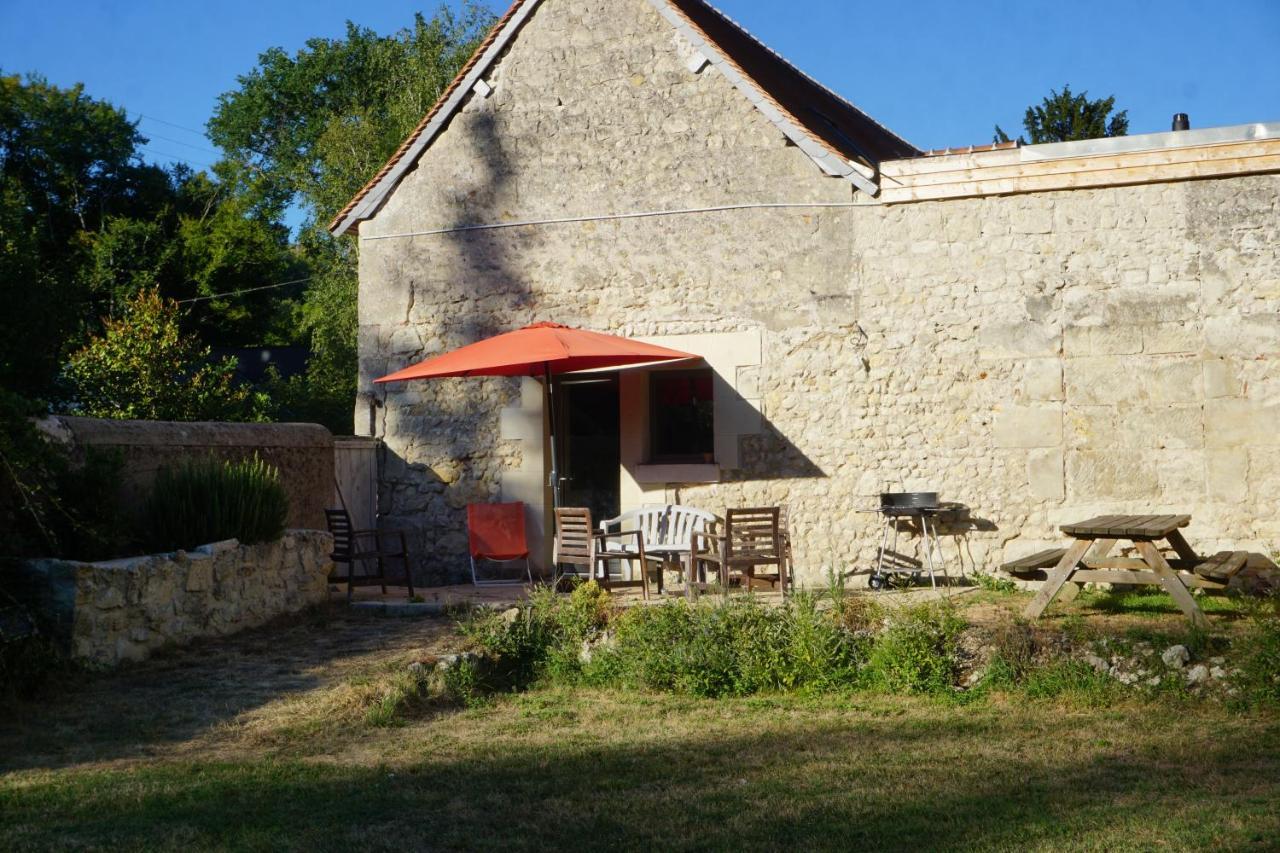 Le Gite De Moquesouris Nazelles-Negron Exterior foto